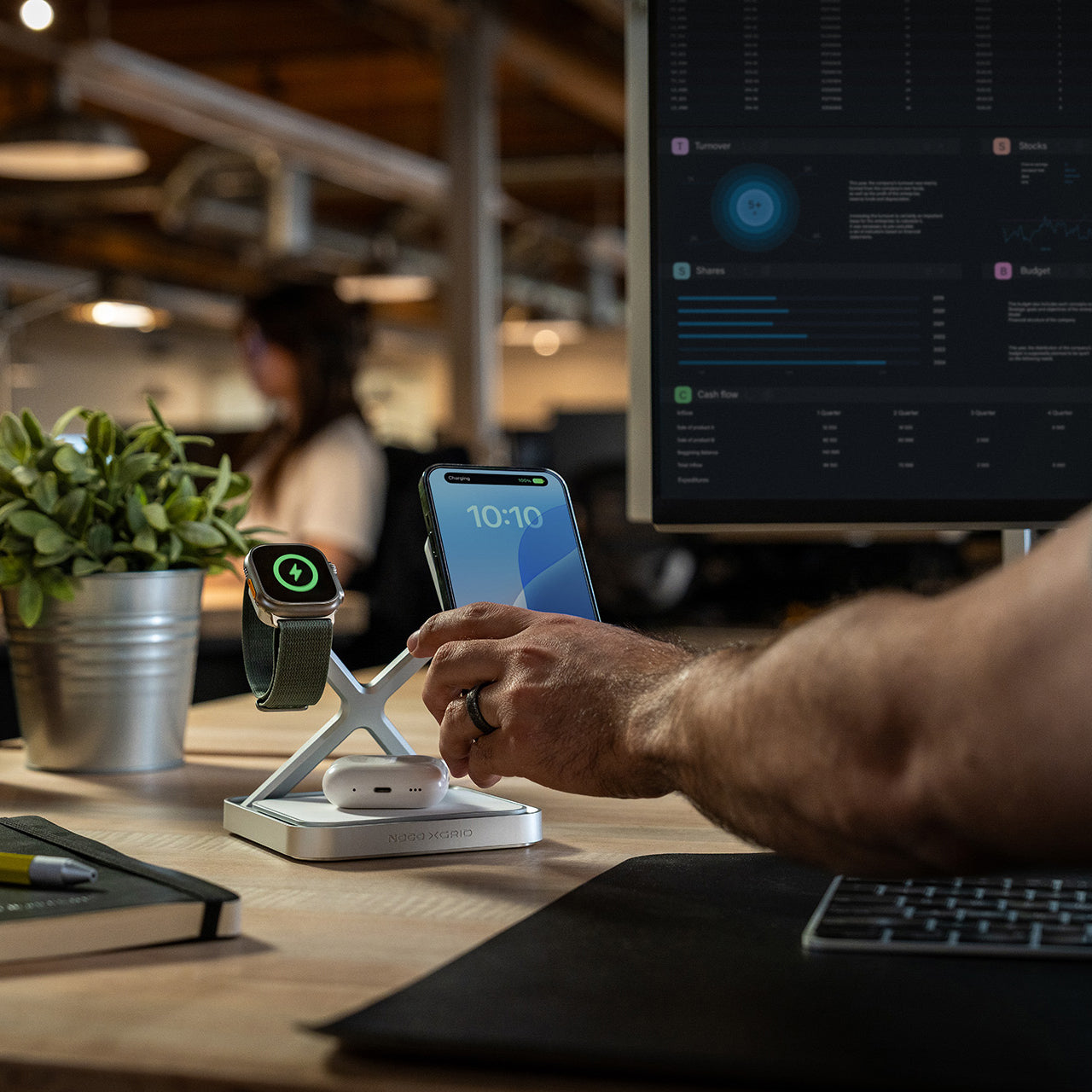 XDS3W 3-In-1 Qi2 Wireless Charging Stand